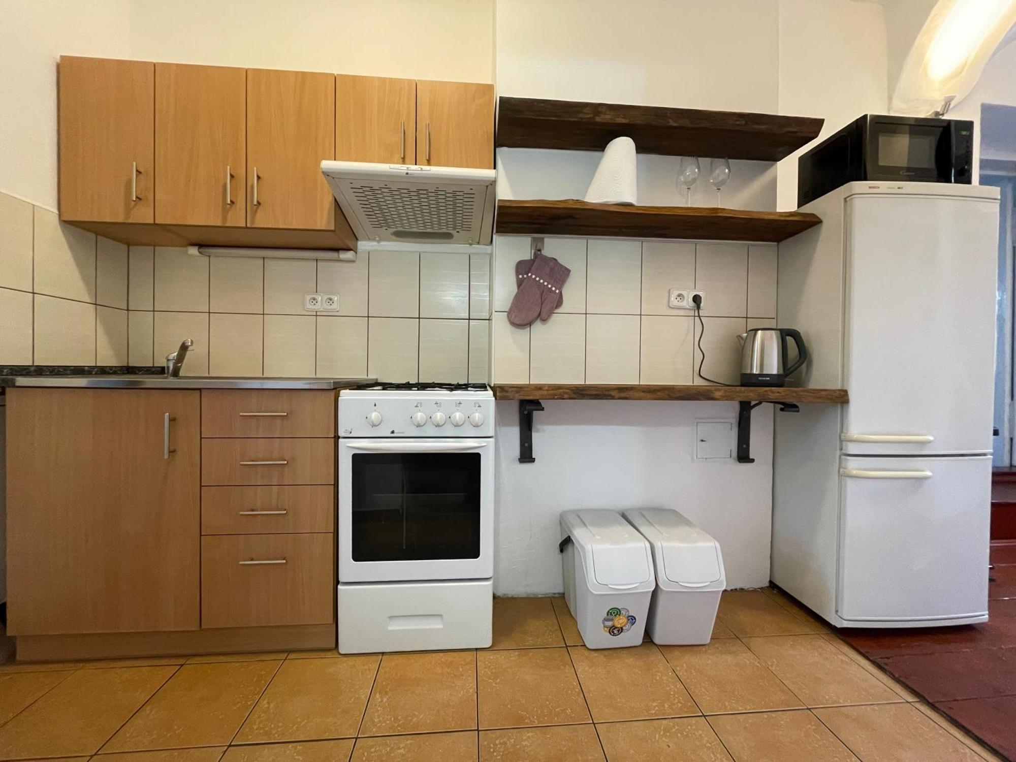 Apartman U Spinaru Trest Exterior photo
